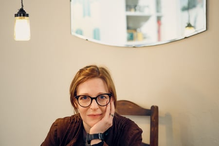 Mary Hampton - photo by Emile Holba