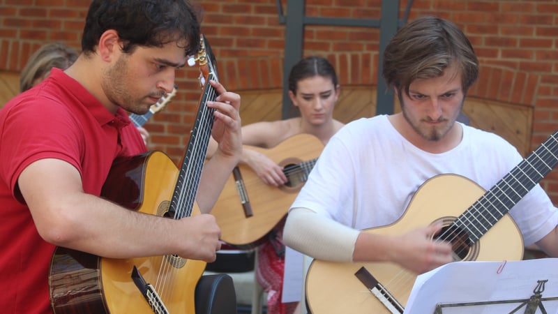 Classical Guitar Summer School, Classical Guitar Festival, Guitar Festivals, guitar summer schools, Classical guitar courses, music summer school uk, classical guitar uk, classical guitar lessons,  