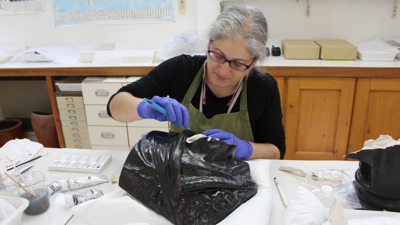 Conservation treatment of the David Livingstone bust.