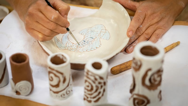 Surface safari – decorative ceramic techniques with Jenny Mendes, 23-28 August