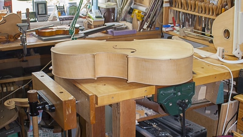 Geoff Bowers stringed musical instruments 