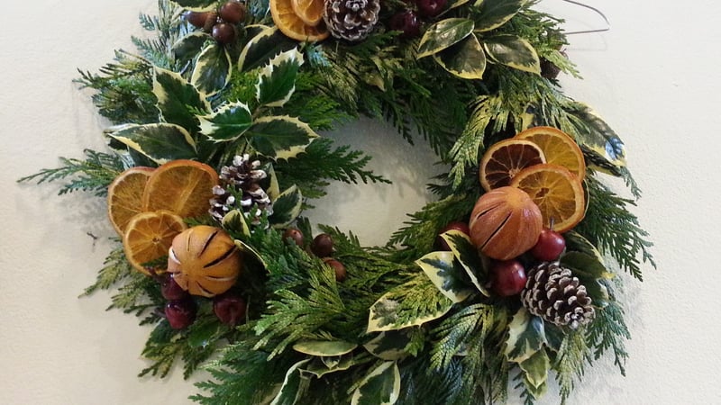 Sue Hingston Wreth making course 