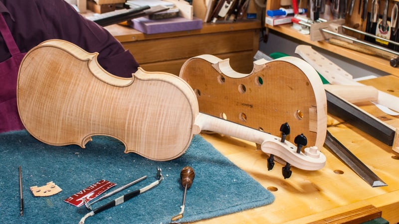 Geoff Bowers stringed musical instruments 