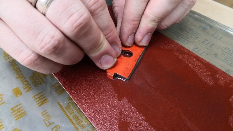 Figure 10: flattening the cap iron