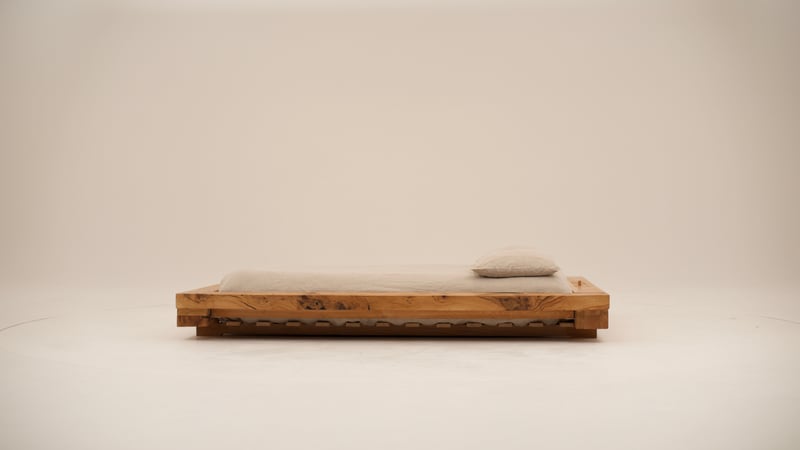 Kanawa Tsugi Bed