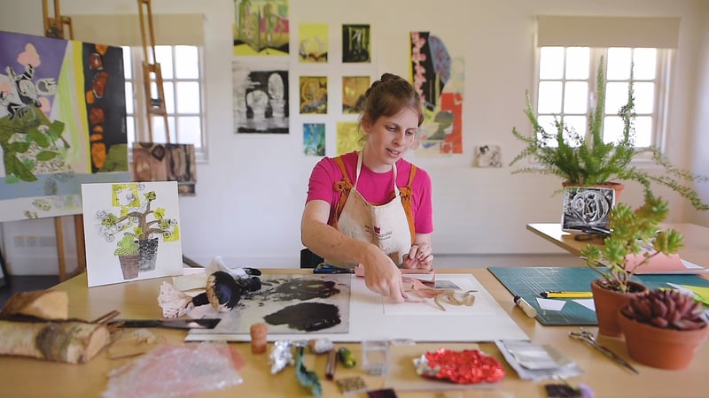 Mary Dalton demonstrates printmaking