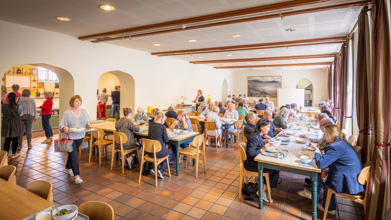 Lunch in the College Dining Room. Image © Chris Ison