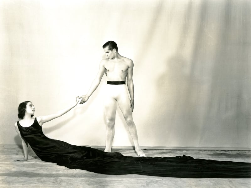 Tilly Losch and Roman Nijinsky dancing in a production 'Errante' at the Savoy Theatre, London, one of Les Ballets 1933 presented by Edward James