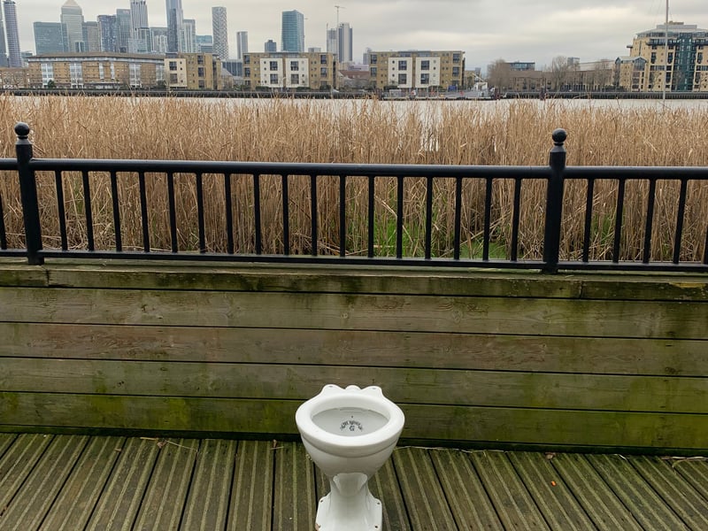 Toilet ceramic reference picture 