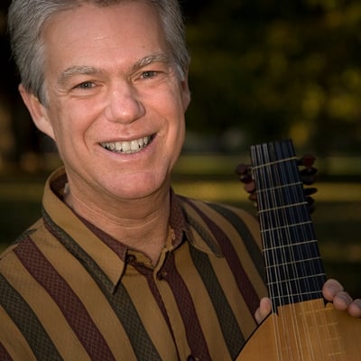 Michael Fields accompanist on lute and guitar