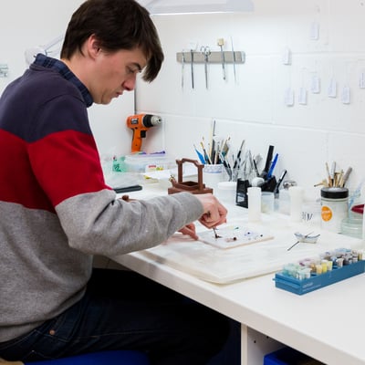 Tiago Oliveira studied at West Dean College