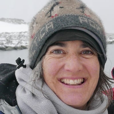 Lizzie Meek, Conservation of Books Alumna of West Dean College