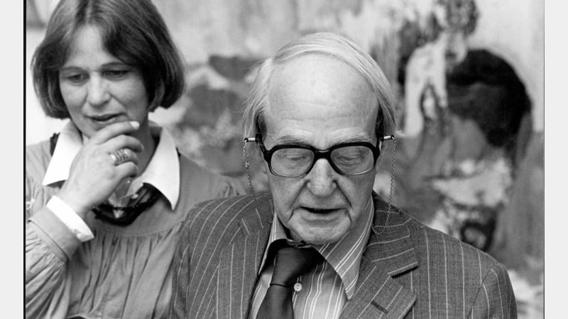Eva Louise Svensson Studio Director and Henry Moore at West Dean Tapestry Studio circa 1970s