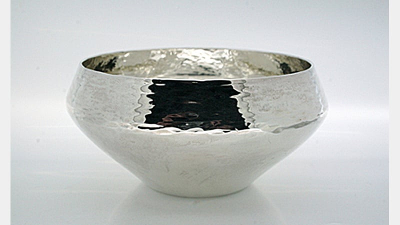 Hand raised bowl 