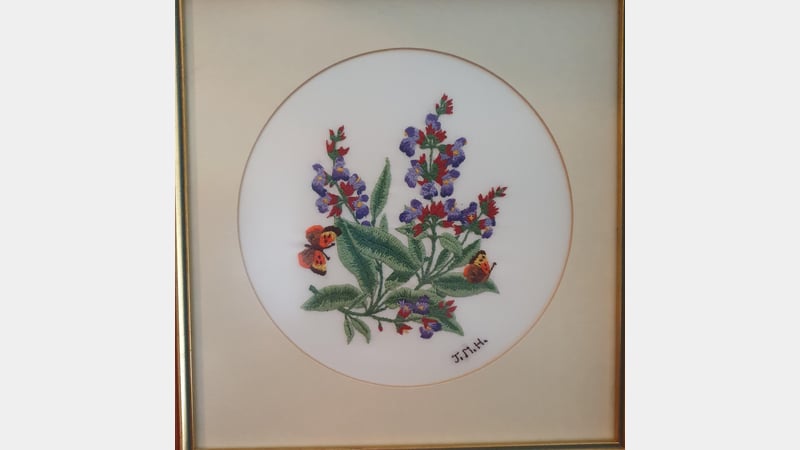 Embroidery flower design - Image Sue Simpson