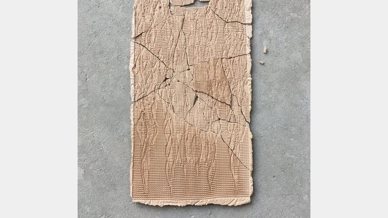 Traces - Broken Bones series