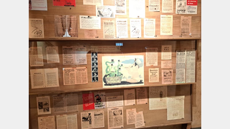 Newspapers and flyers from the Italian Resistance.