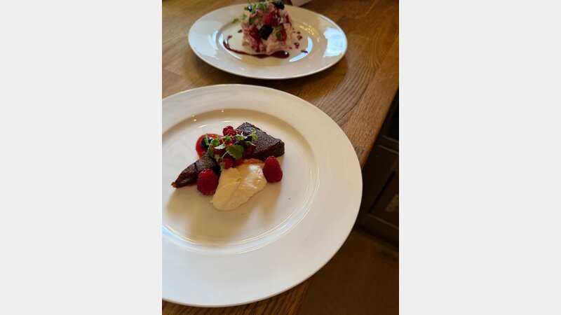 Gardens Suppers at West Dean
